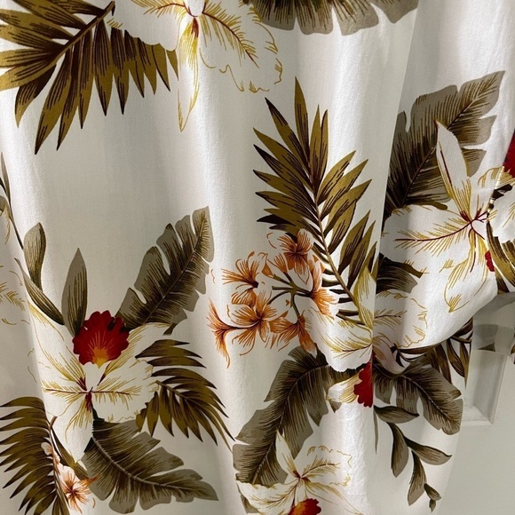 Two Palms Mens Size M 100% Rayon Made in Hawaii White  Orchid Printed Shirt - Picture 5 of 5
